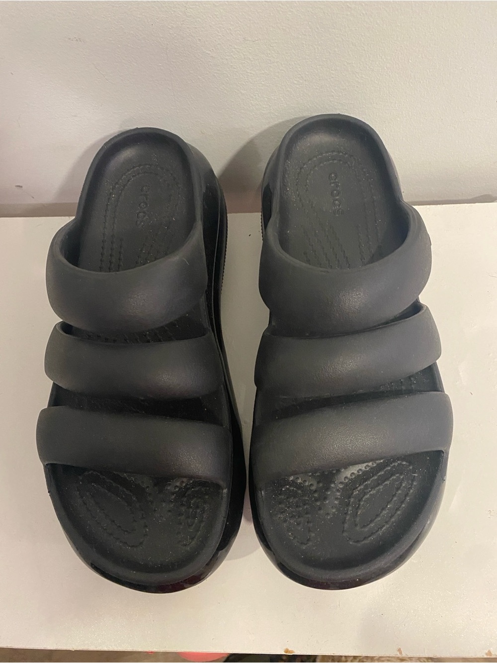 Womans Crocs Mega Crush Sandles